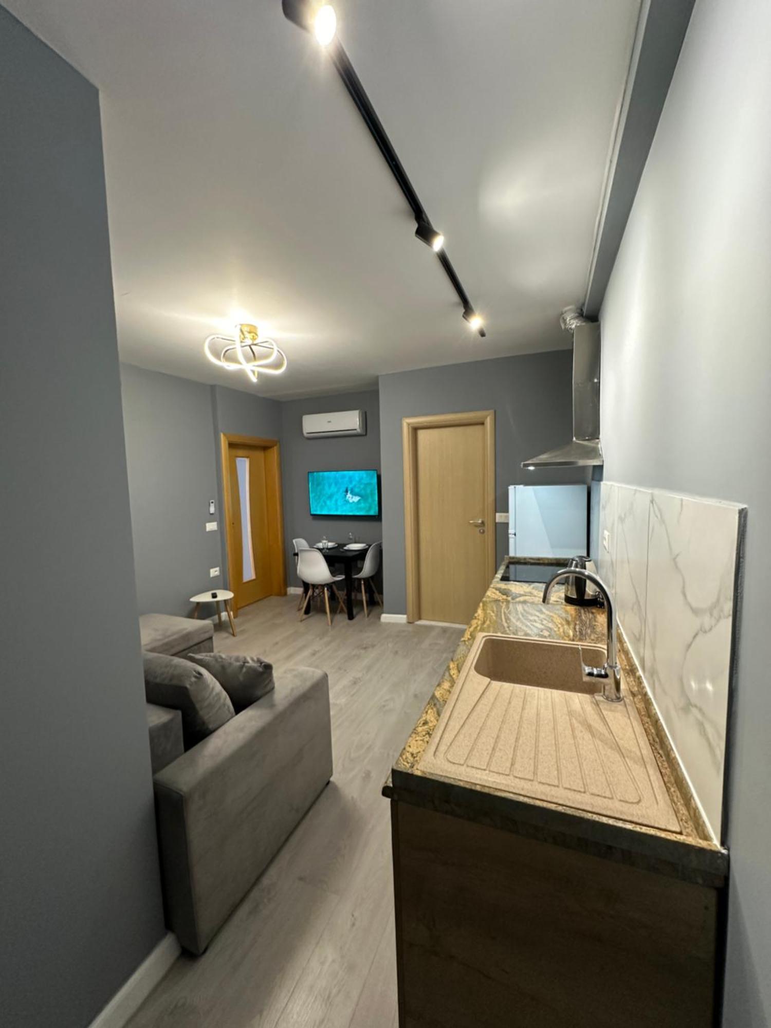 Xhimi'S Seaside Apartments Durres Exterior photo